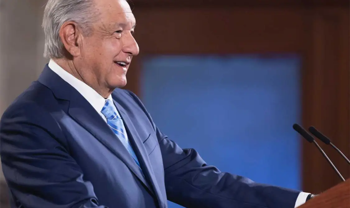 Alumnos recibirán orientación sobre las drogas: AMLO