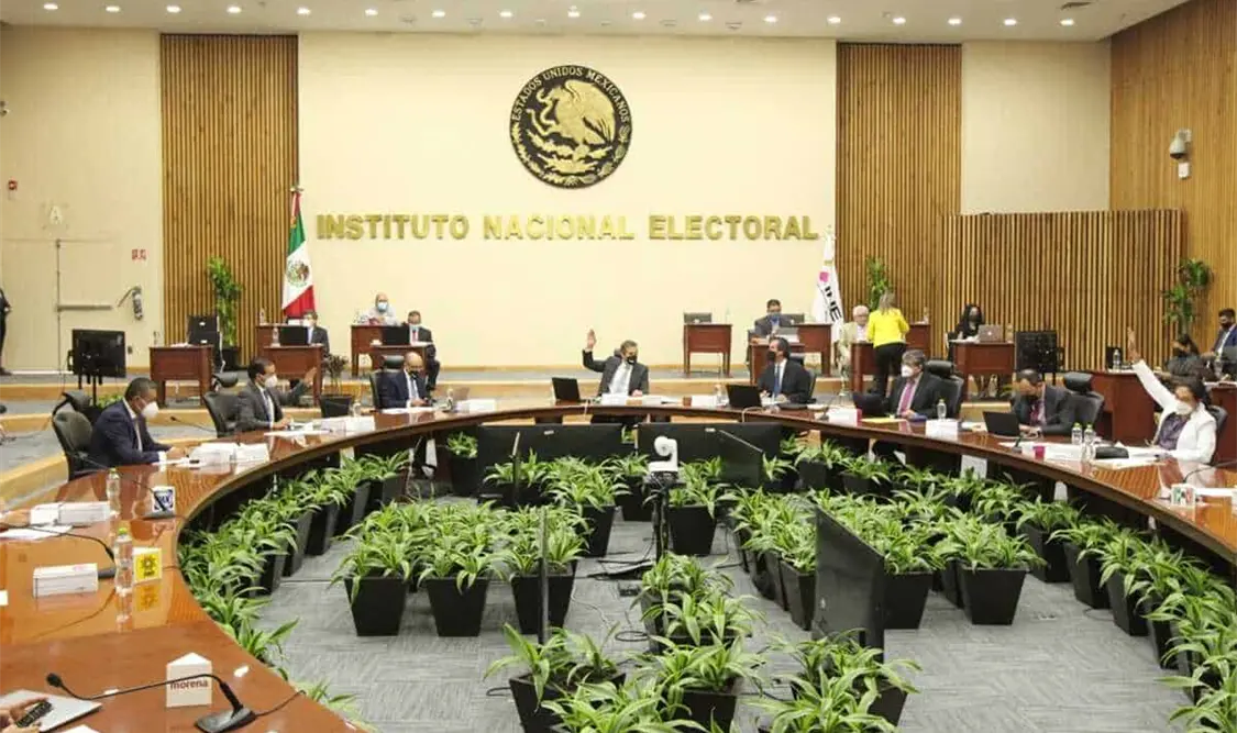 El experto en materia electoral puntualizó una serie de supuestas irregularidades que detectó durante el examen. El Universal