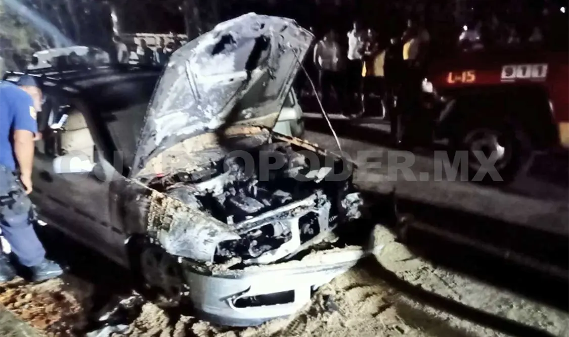 Arde Pointer en Copoya y termina reducido a cenizas