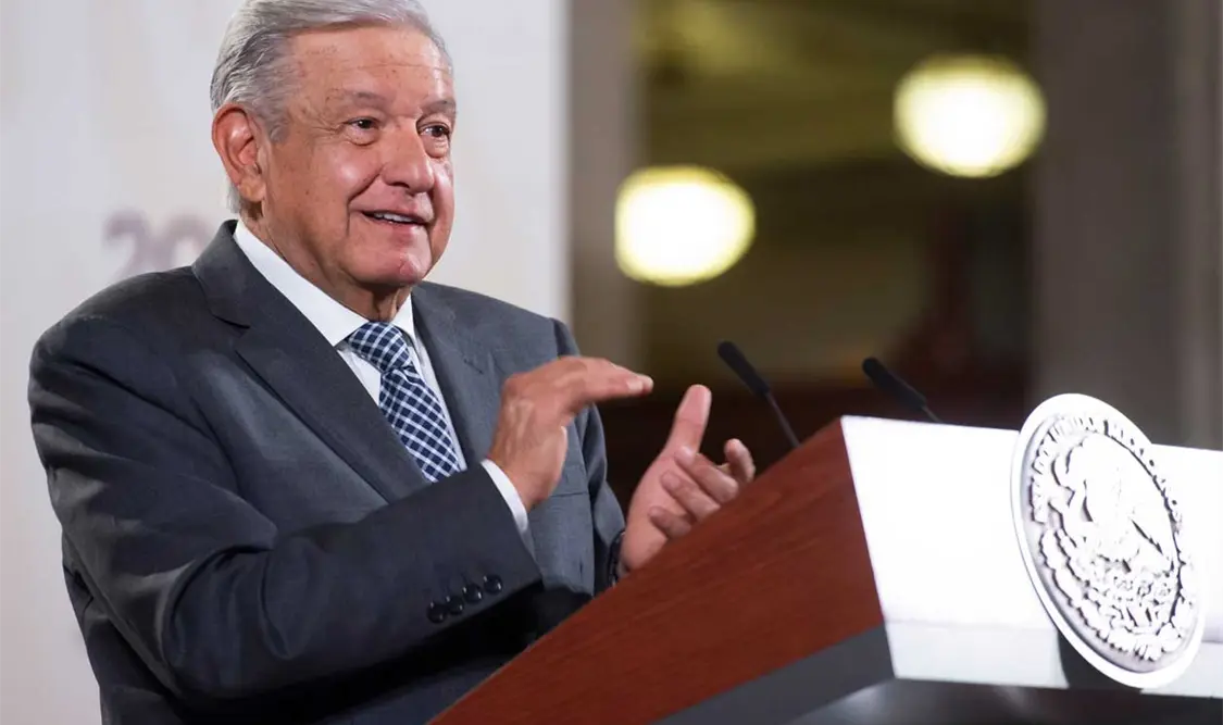Invita AMLO a participar en mitin en el Zócalo