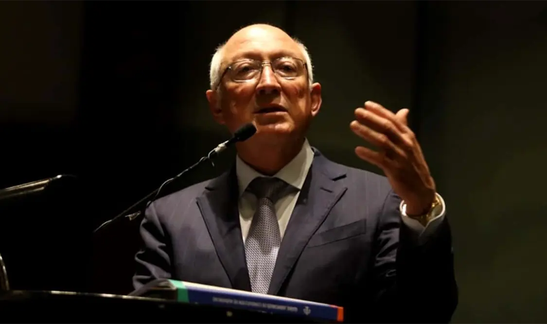 Ken Salazar participó en el “Simposio de Ciencias Forenses” auspiciado por la Oficina Internacional de Asuntos Antinarcóticos. El Universal