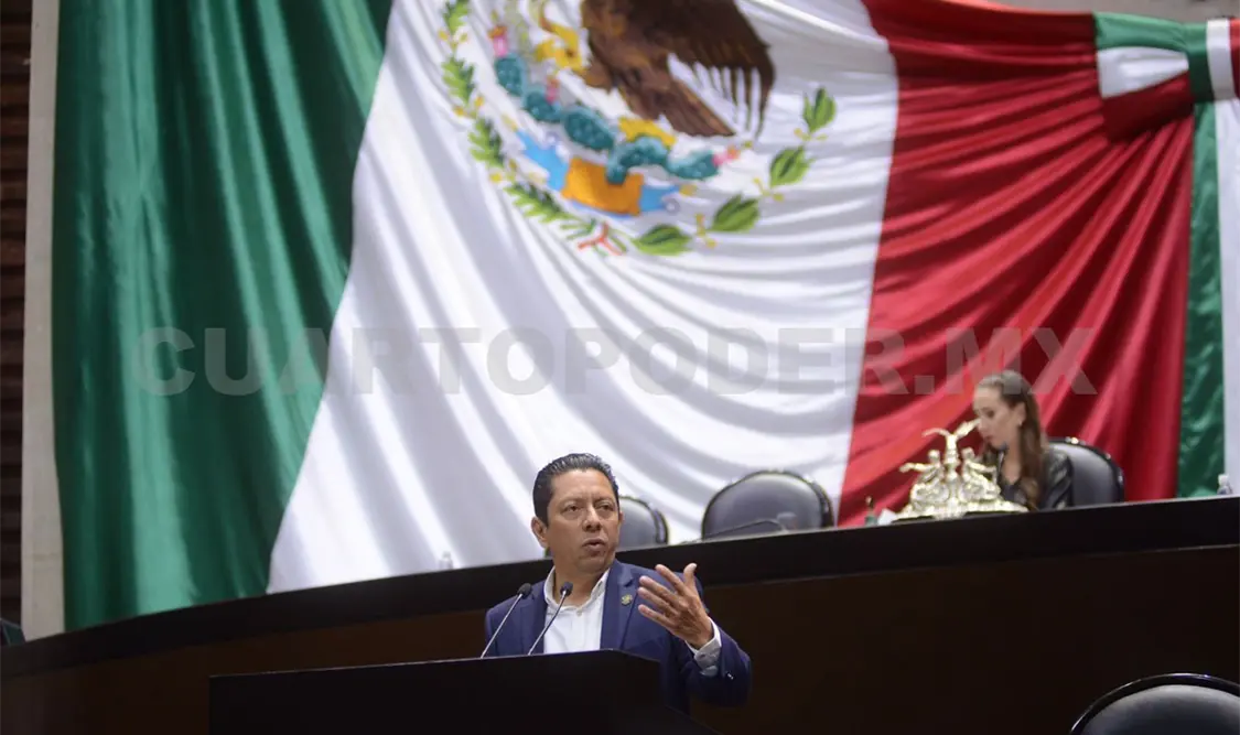 Presenta Llaven Abarca iniciativa a favor de policías