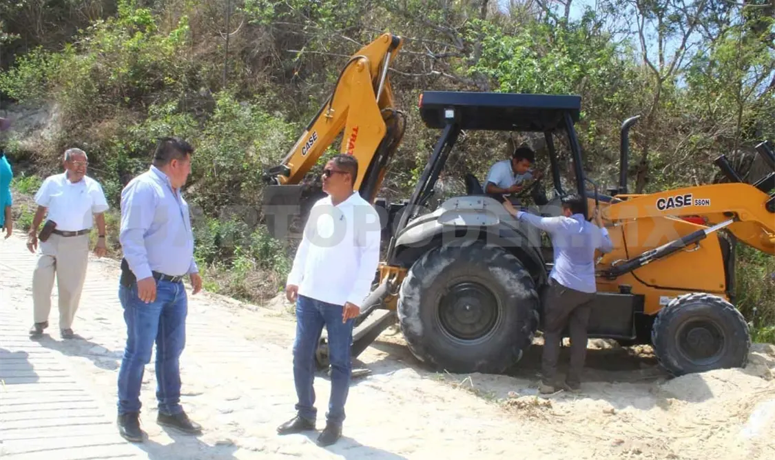 Inicia rehabilitación del camino a Iglesia Vieja