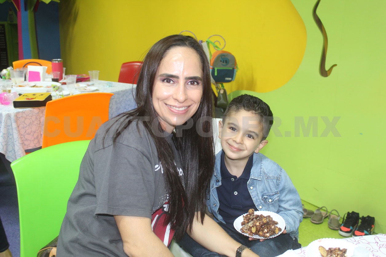 Cuatro años de Antonella