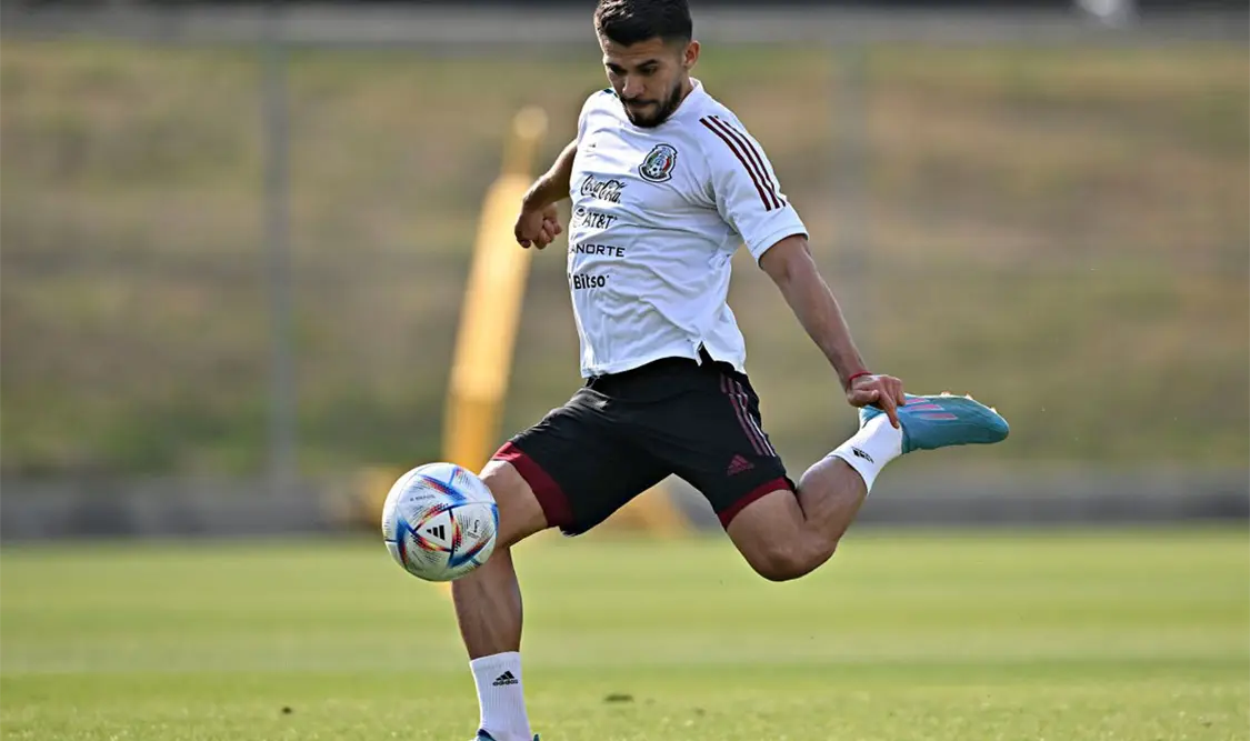 Henry Martín no viajó con el Tri