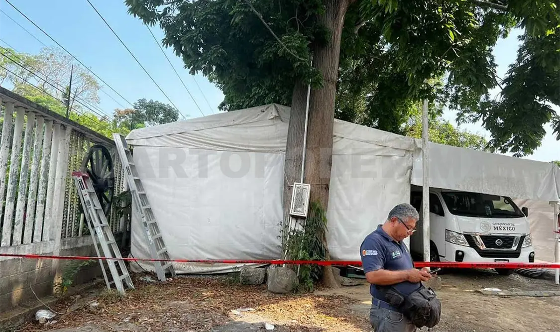 Verificaba carpa del INM y fallece electrocutado