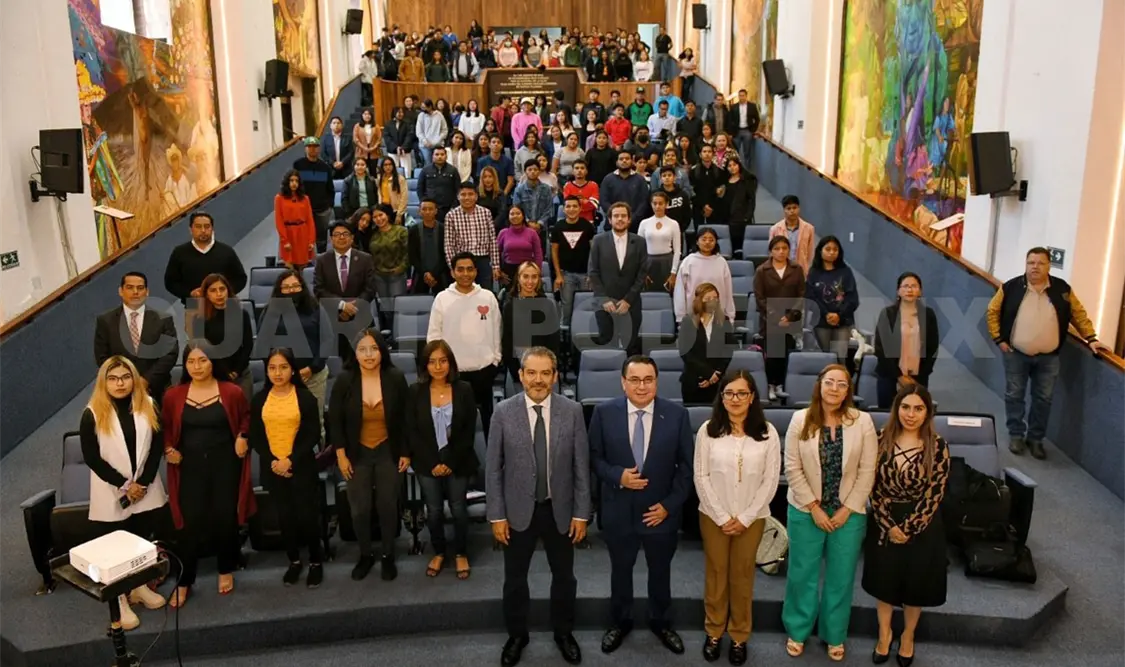 Dictan ponencia “La carrera judicial para ti”