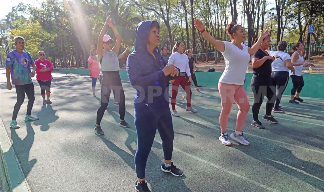 Realizan clase para personas con discapacidad
