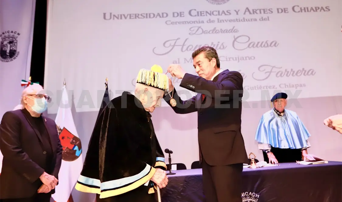 Reconocen al doctor Fernán Pavía por su servicio al estado
