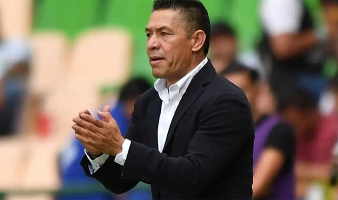Nacho Ambriz rechaza a Diego como DT