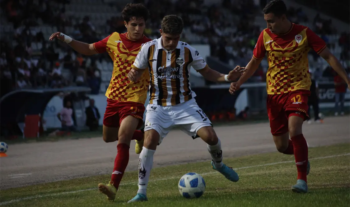 Cafetaleros de Chiapas conquistó una ventaja mínima en el partido de ida de los cuartos de final de la Serie A sobre Tecos. Carlos López/CP