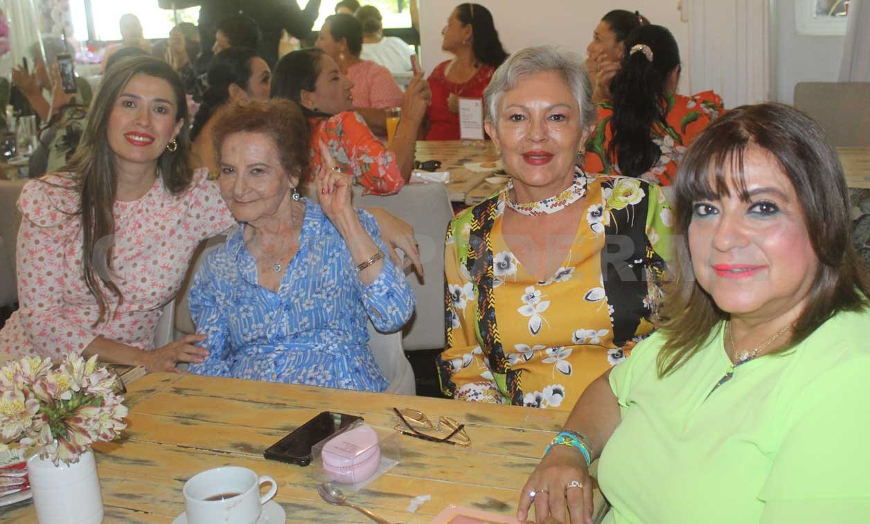 Gelyn festeja 40 años de vida