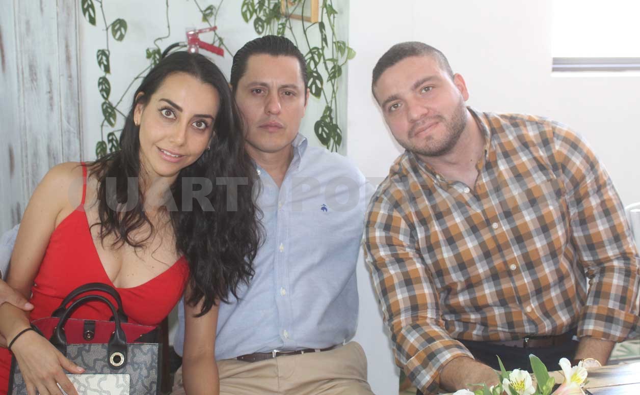 Montse celebra 28 años
