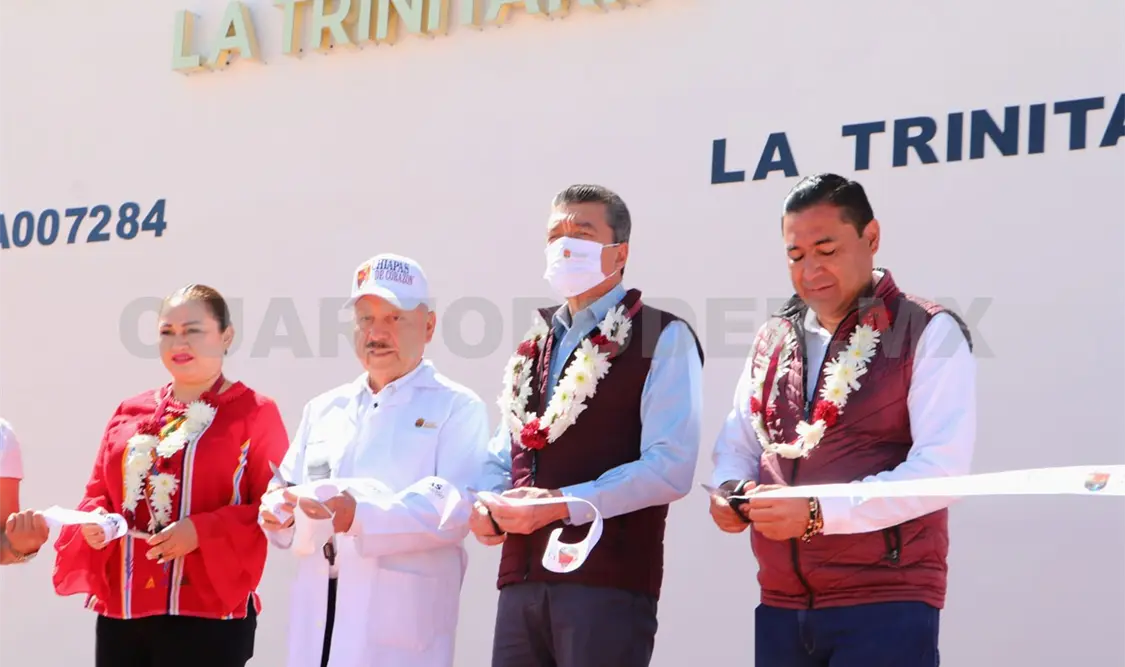 Entregan reconversión del Centro de Salud