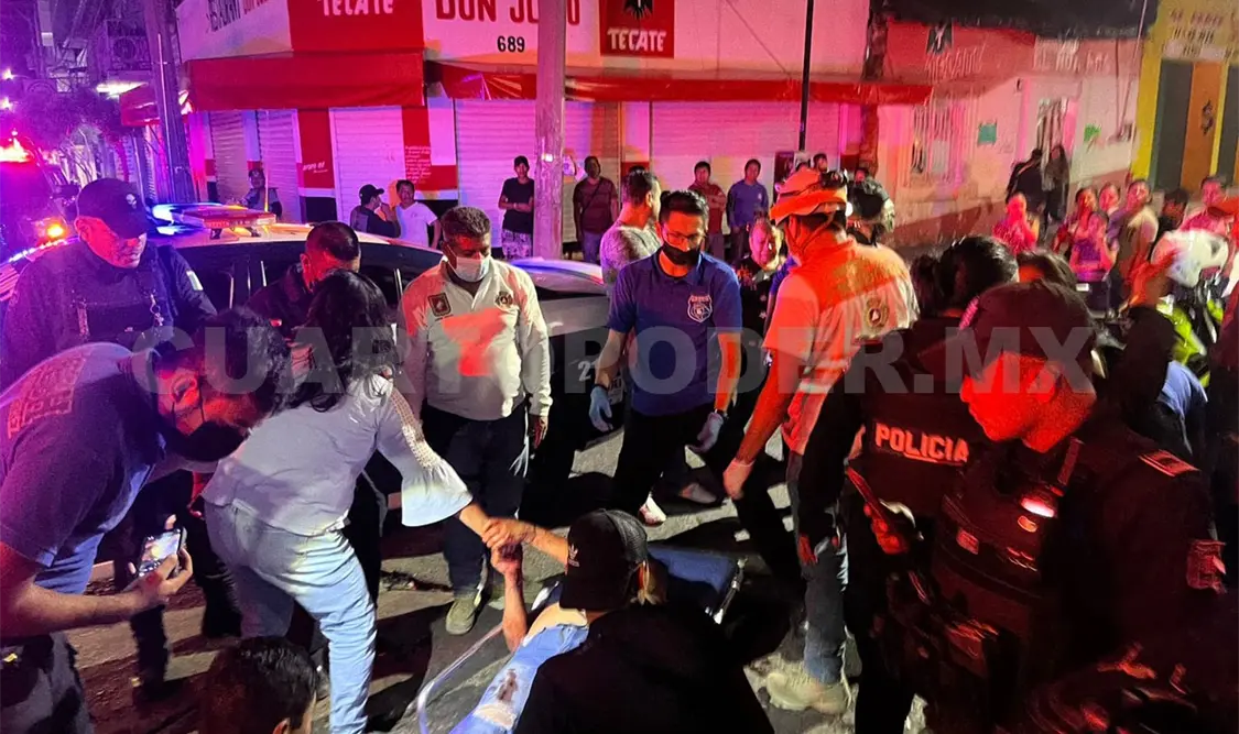 Le dan “botellazo” en el rostro a una dama