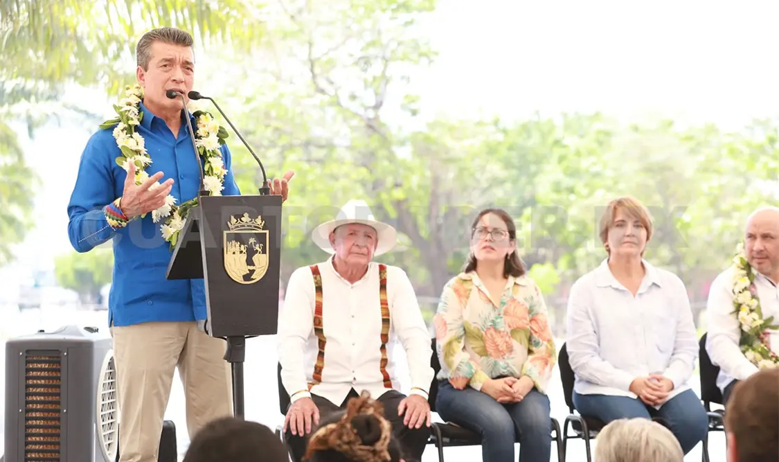 Inauguran obra vial en Jesús María Garza