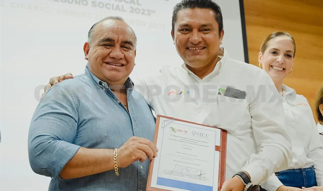 Reconocen a personal capacitado en materia fiscal