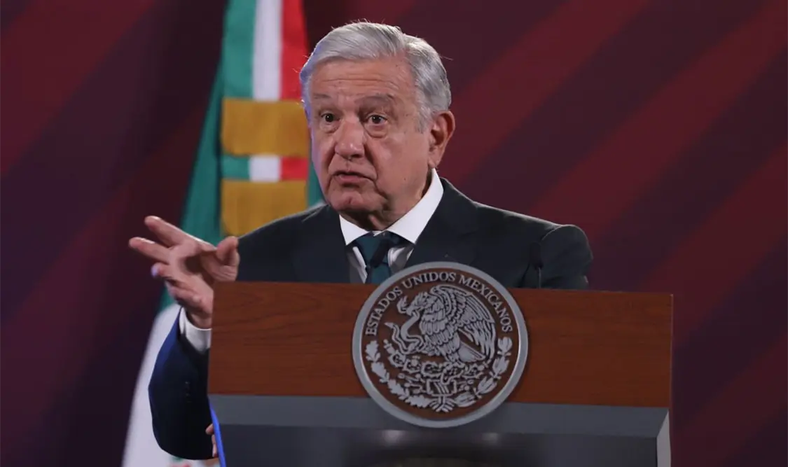 Obrador se reúne con Ángela Buitrago en Palacio Nacional