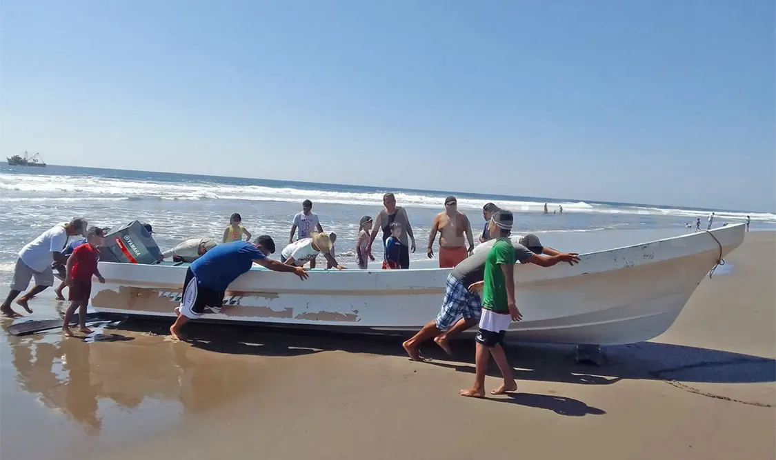 Pescadores laborarán como salvavidas