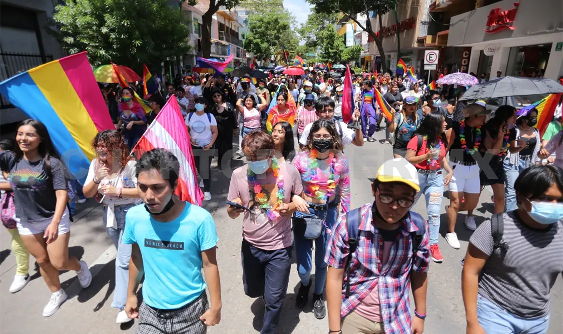 Buscan fondos para marcha del orgullo LGBTTTIQ+