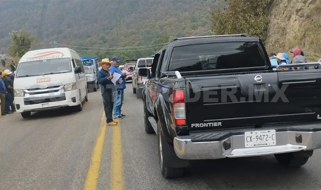 Garantizan libre tránsito en tramo carretero