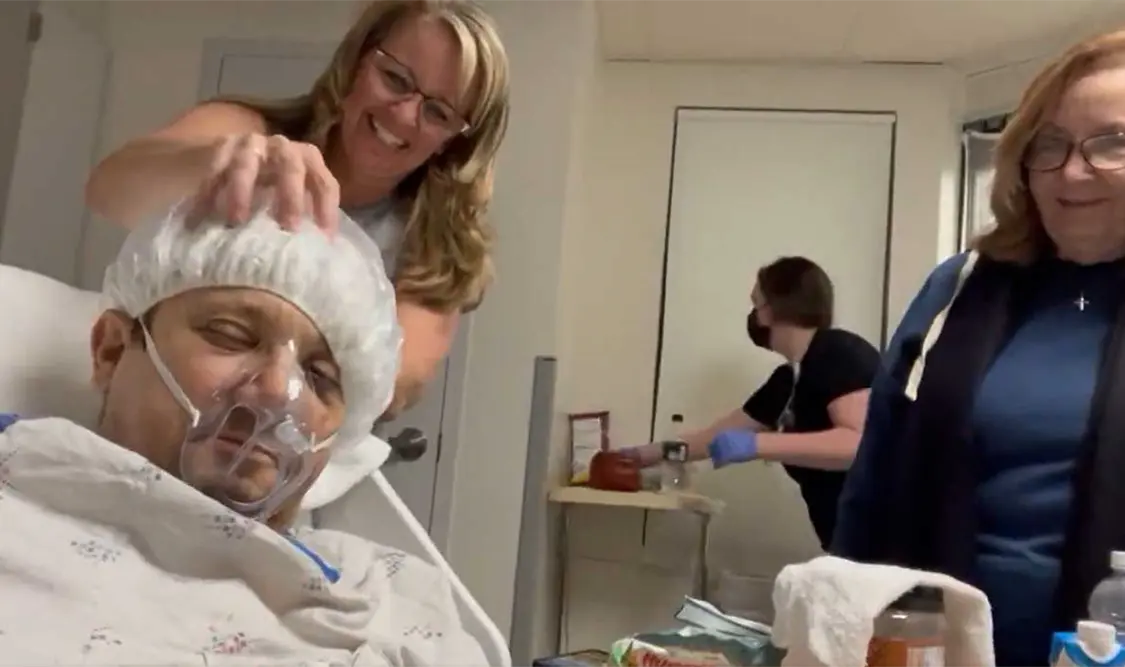 Jeremy Renner disfruta a su familia