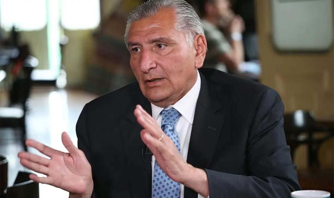 Adán, líder con mayor aprobación