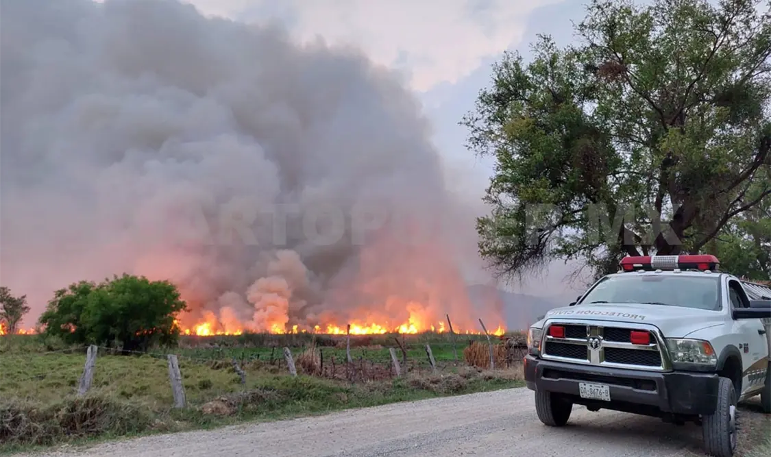 Incendio consume 70 hectáreas en humedal