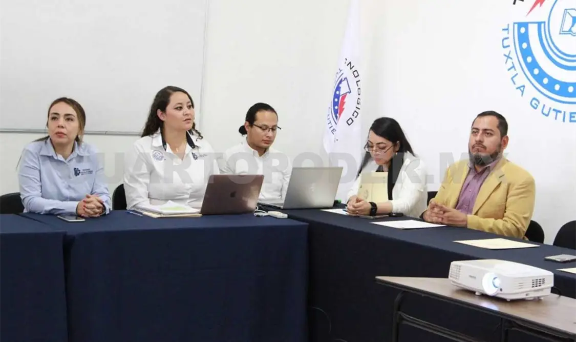 El director indicó que los trabajos del comité estarán enfocados en fortalecer la vida interna del Tecnológico. Cortesía