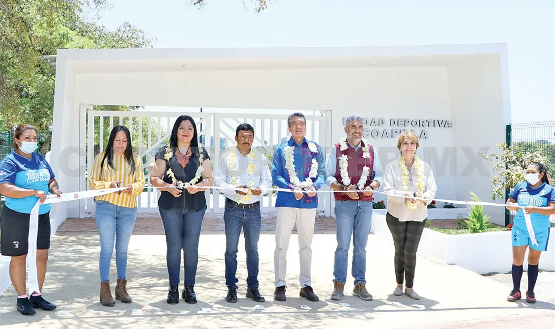 También inauguró la pavimentación de una calle con acceso al multideportivo. CP