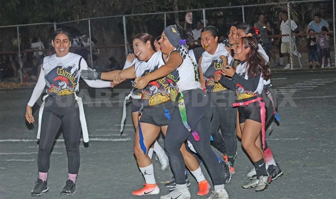 Centinelas dio la sorpresa de la temporada, tras avanzar a postemporada en cuarta posición y terminar campeonas. Carlos López/CP