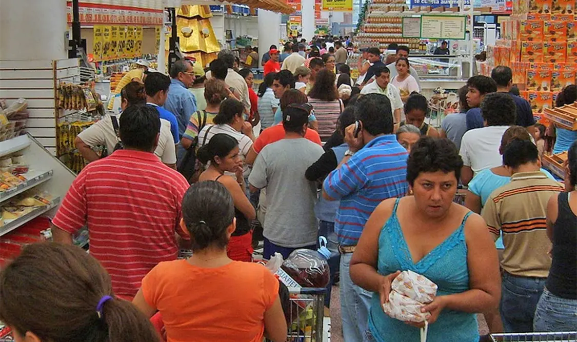 “Es posible que las tasas de interés deban permanecer más altas y por más tiempo de lo que se pensaba anteriormente”, prevé Carstens. Cortesía