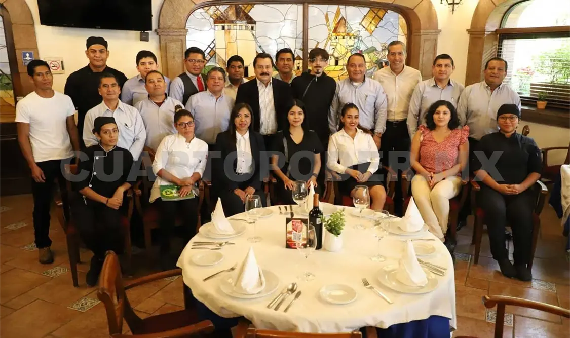 El DIF expresó su alegría debido a que cada día mas negocios se suman a la Campaña “Espacio Azul”. CP