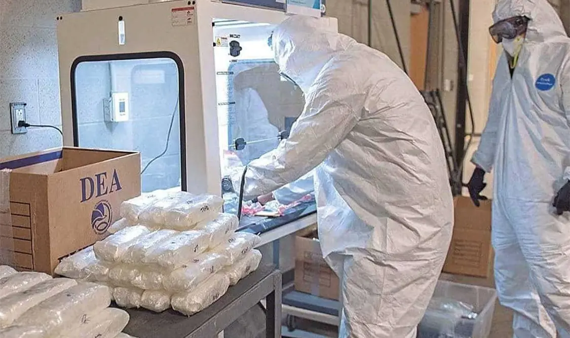 Las organizaciones delictivas adquieren los precursores químicos de la última etapa de esta droga. Cortesía