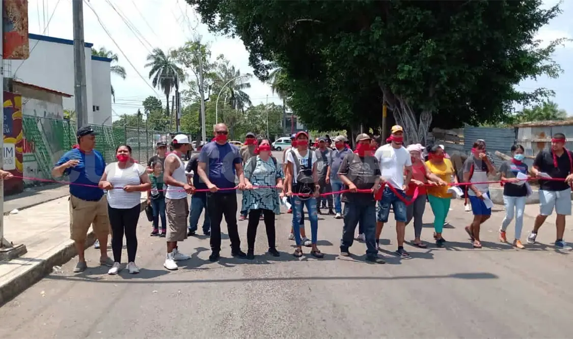 Partieron del parque Bicentenario, en donde se reúnen para continuar con la organización de la caravana. Víctor Sánchez / CP
