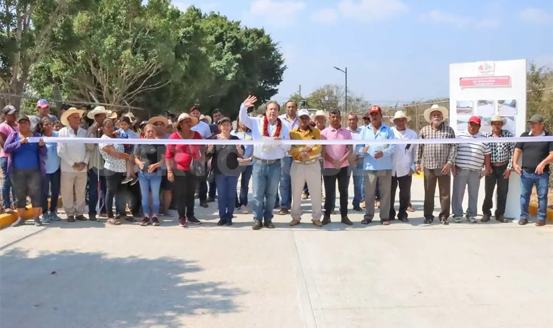 Mariano Rosales aseveró que en Villaflores los recursos se aplican en obras prioritarias para la población. CP