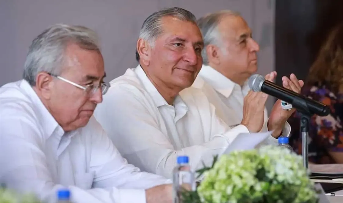 López Hernández dijo que como secretario de Gobernación atiende prácticamente todos los asuntos del país. Cortesía
