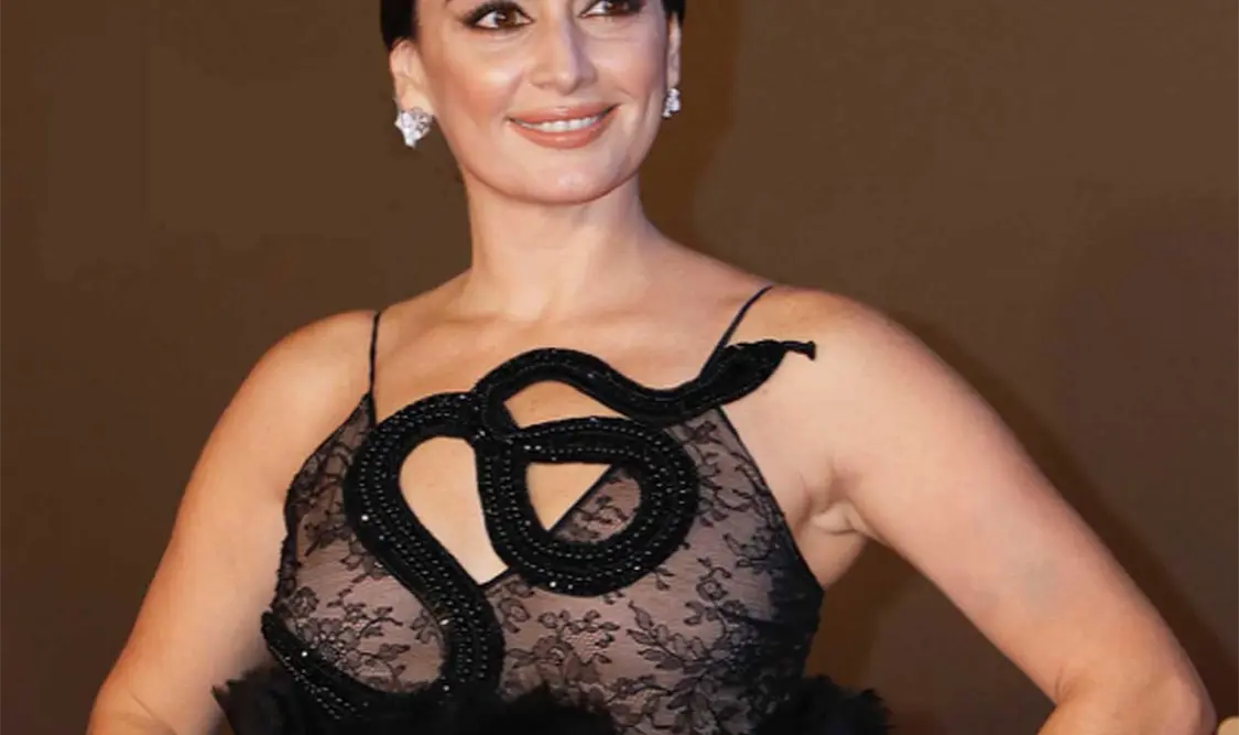 Ana de la Reguera se viste de directora