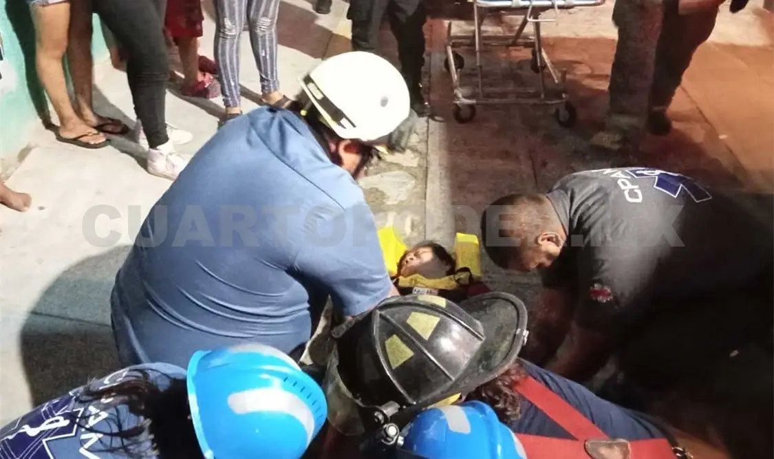 Se resbala hacia el fondo de barranco