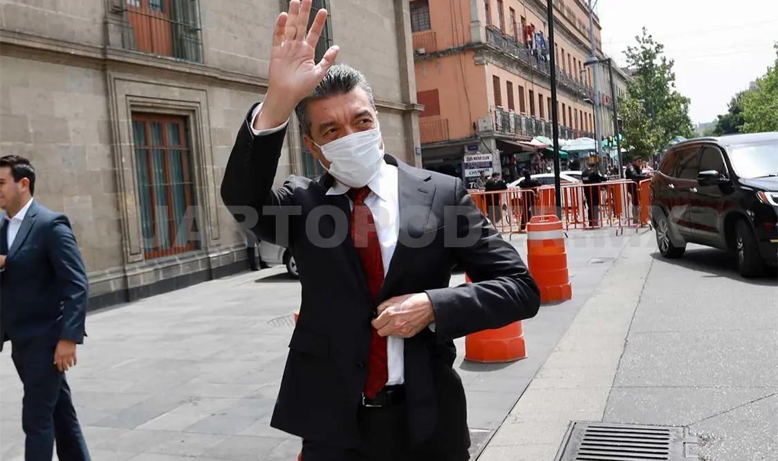 Asiste Escandón a reunión de gobernadores en PN