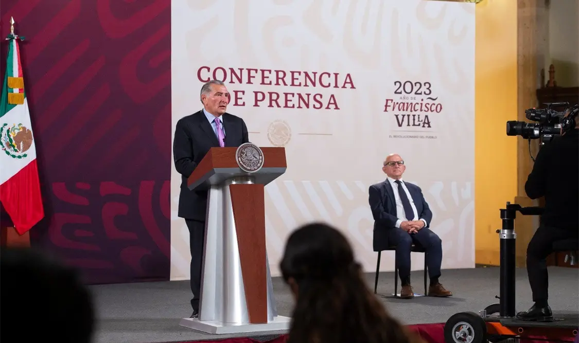 “Qué lamentable que hayan llegado a un exceso”, expresó Adán Augusto López al encabezar la Mañanera del jueves. Cortesía