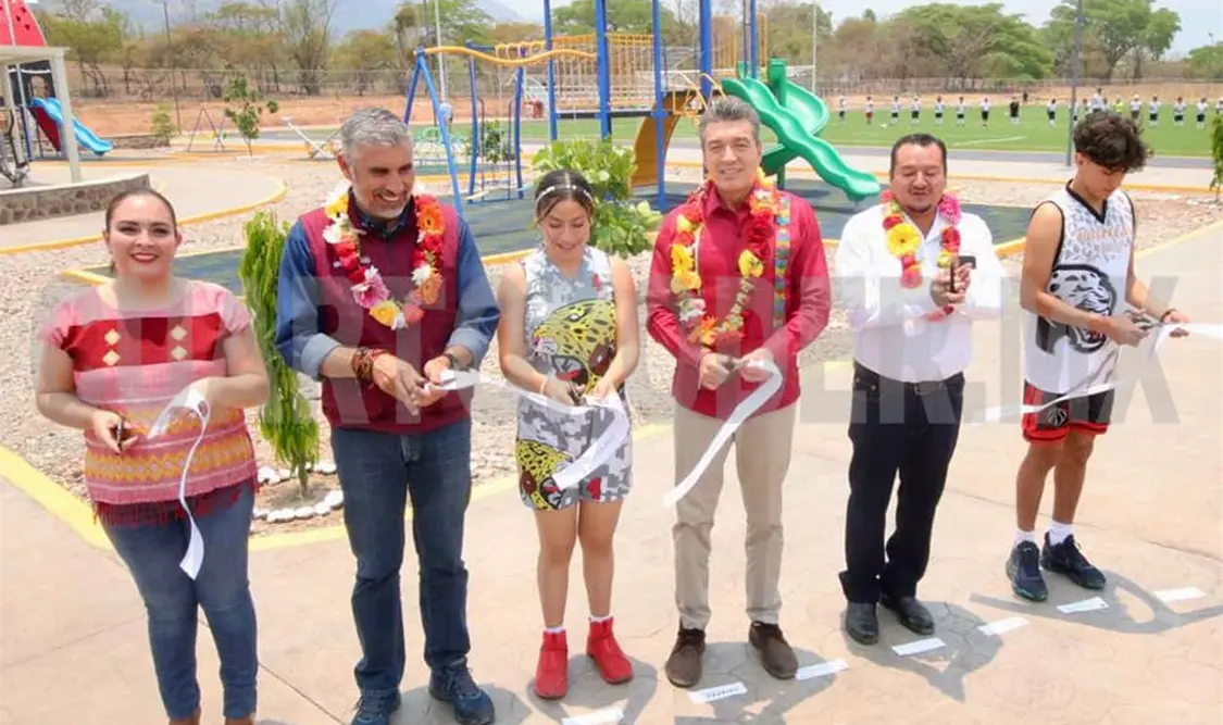 Moderniza REC Unidad Deportiva de Chicomuselo