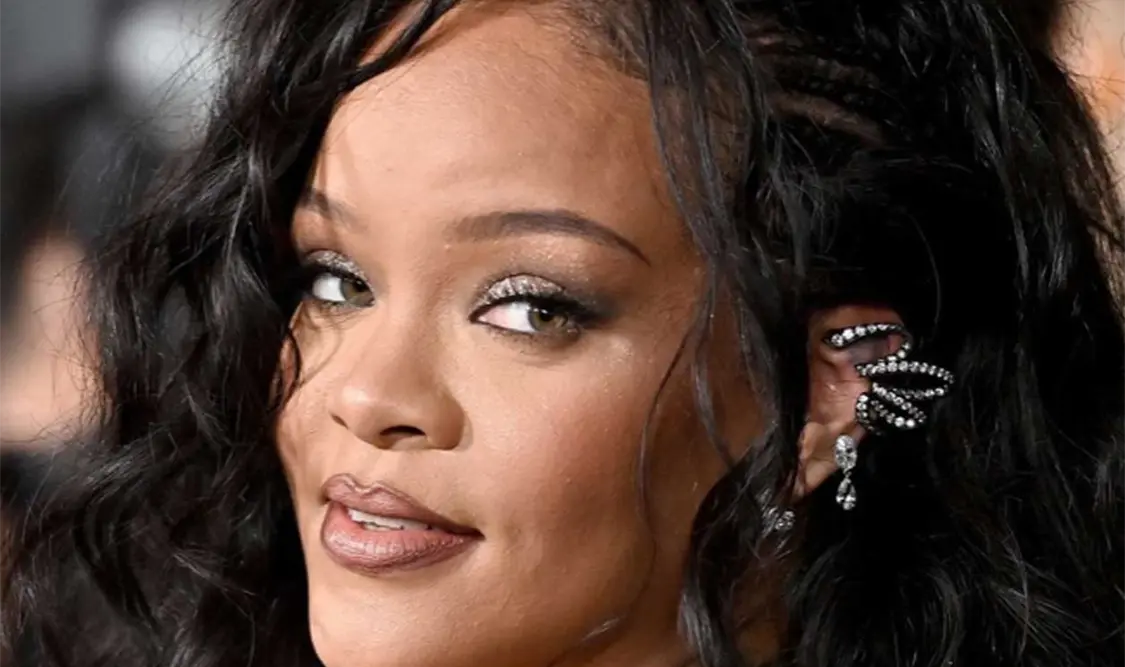 Rihanna será Pitufina