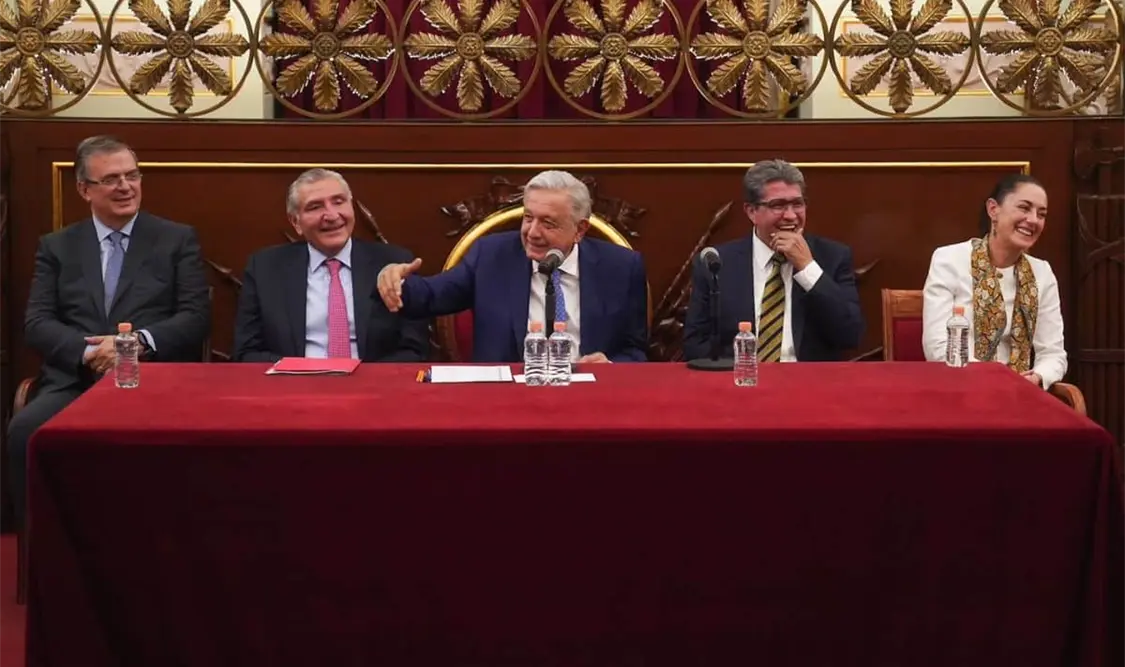 Ricardo Monreal revela que AMLO solicitó un acuerdo político entre aspirantes de Morena a la presidencia. Cortesía