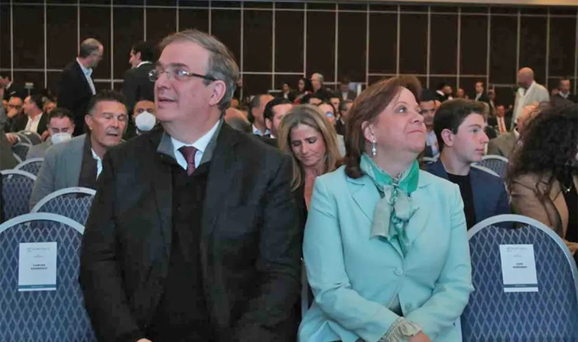 Cambios en el equipo de Ebrard