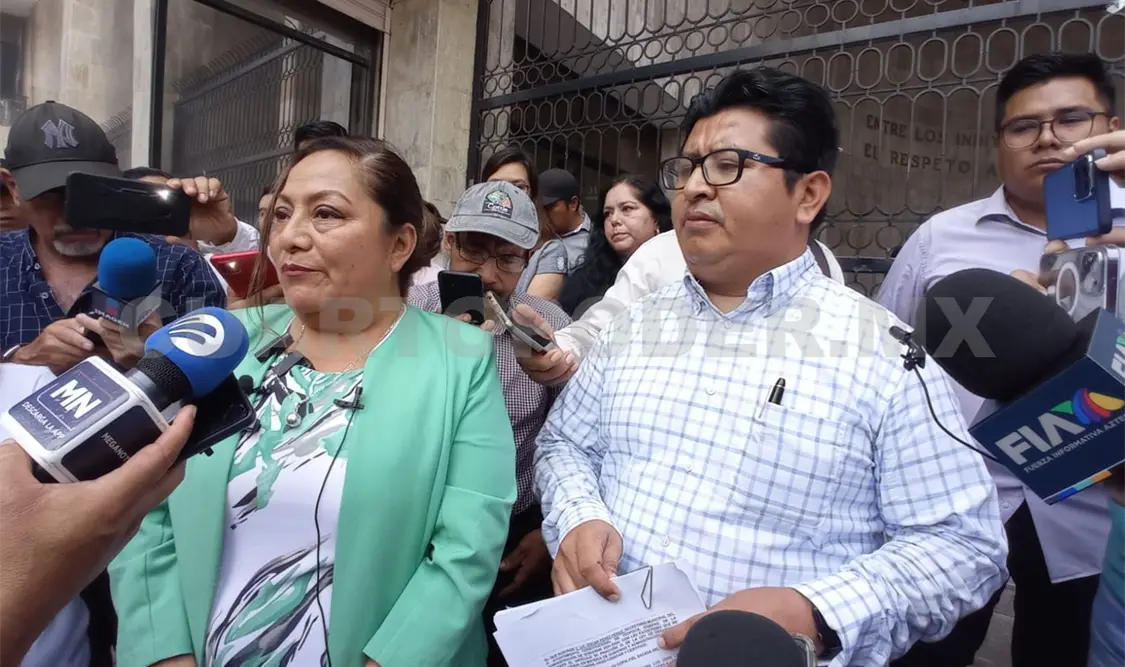 Josefa se aferra al cargo de alcaldesa