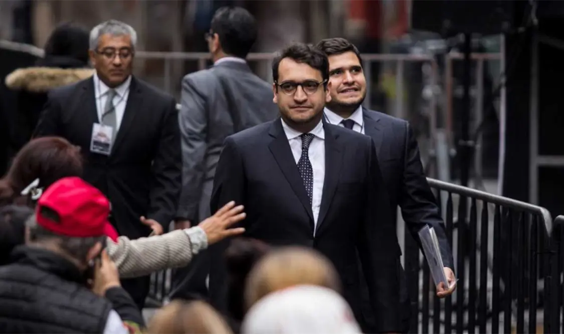 Condenan ataques contra hijos de López Obrador