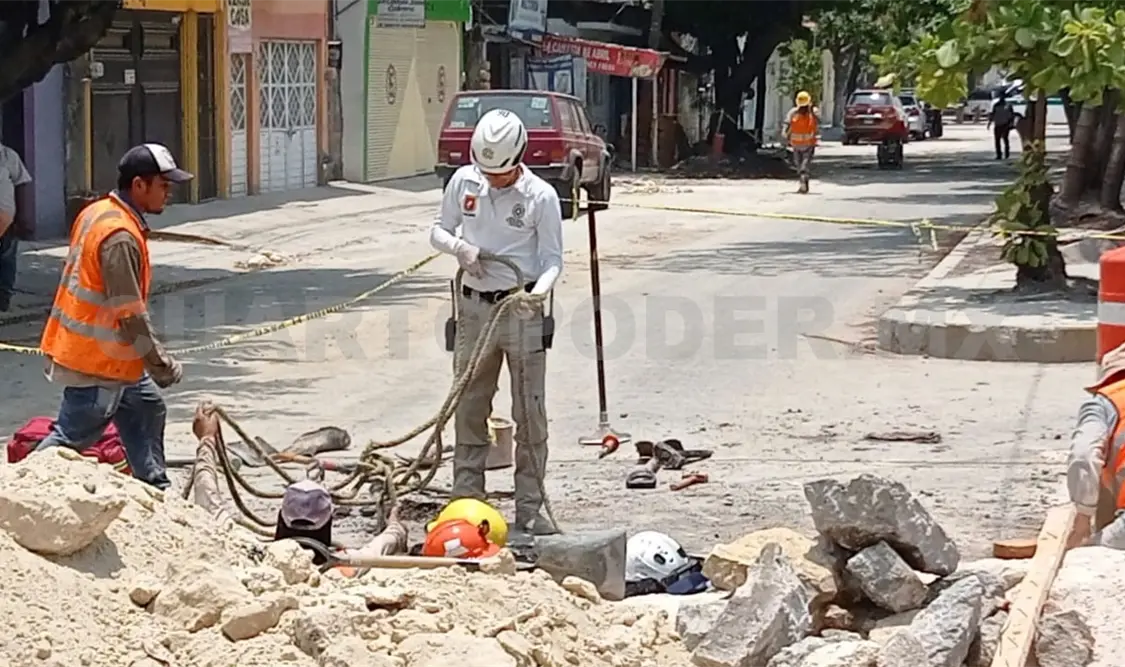Alud sepulta a obrero en el barrio Hidalgo