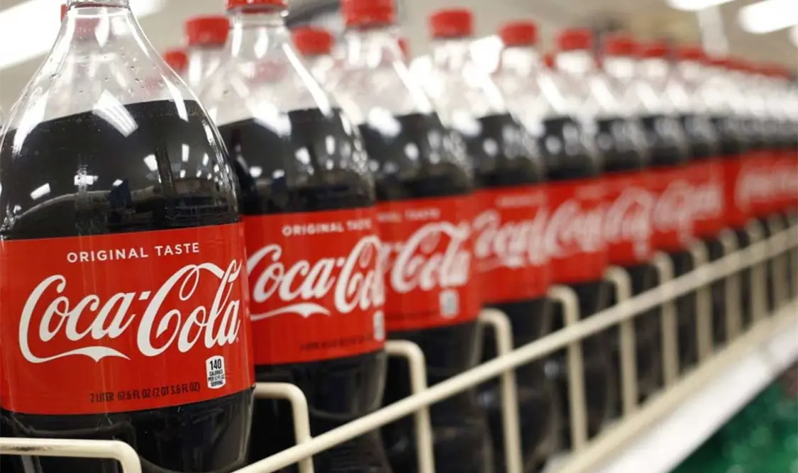 La oferta de refrescos, tanto legales como ilegales, fue insuficiente para abastecer la demanda. Cortesía