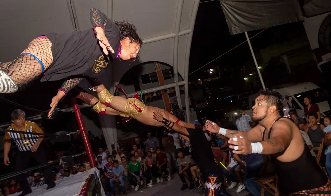 Los espectadores se maravillaron con las acciones demostradas en la arena municipal. Alan Pola/CP